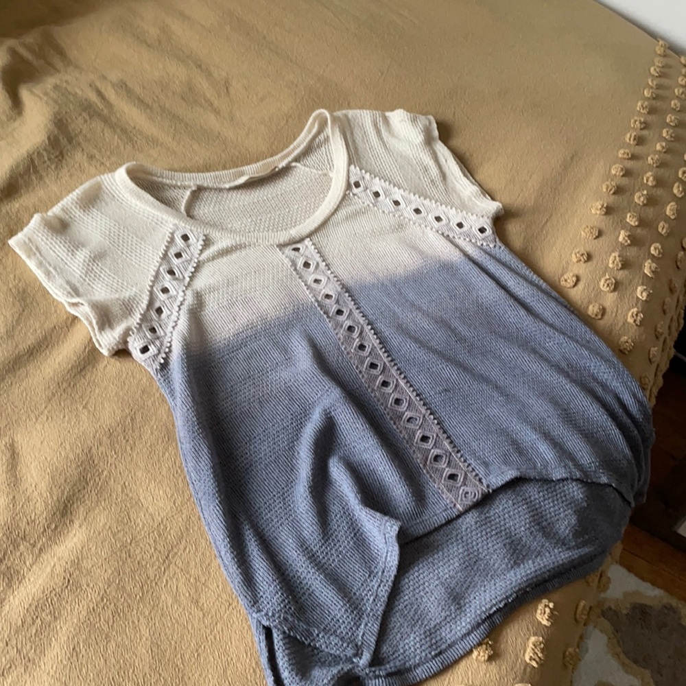 Mesh light weight t-shirt